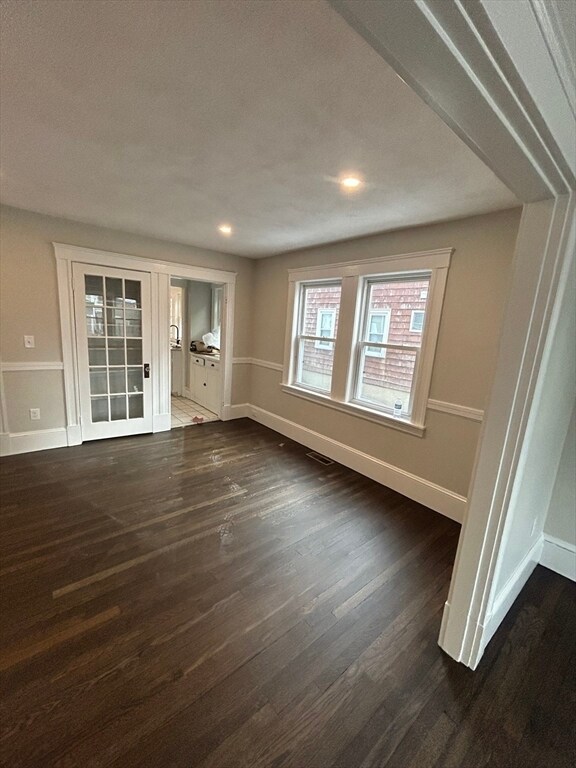 Building Photo - 16 Prospect St