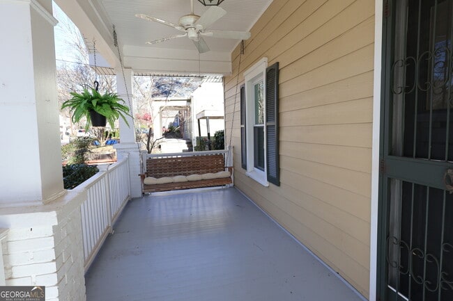 Building Photo - 217 Mountain View St