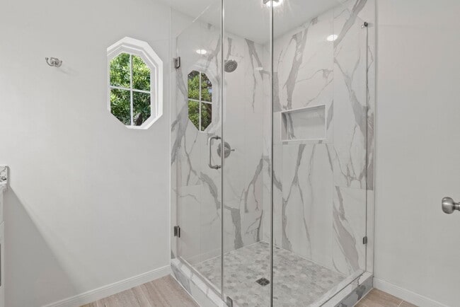 Building Photo - Stylish & Renovated Townhome in Prime West...