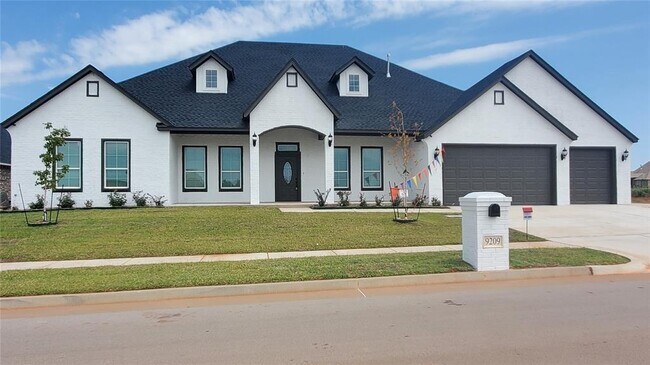 Primary Photo - 9209 SW 34th St