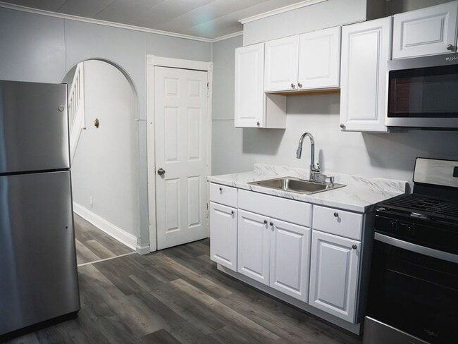 Building Photo - Fully Renovated 3-Bedroom Home for Rent in Allentown – Modern & Move-In Ready!