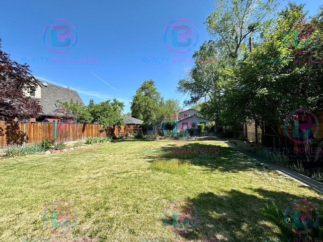 Building Photo - Charming 1-Bedroom Home in Desirable Old Southwest Reno – Lush Yard, Bonus Room & Unique Character!