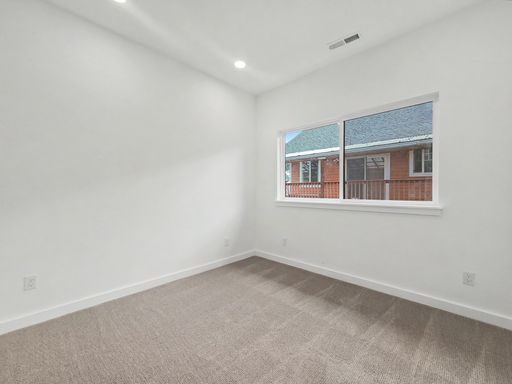 Building Photo - AVAILABLE NOW! Bright and Modern Home with High Ceilings and Premium Upgrades in the Columbia Cit...