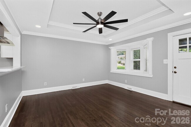 Building Photo - 3945 Winfield Dr