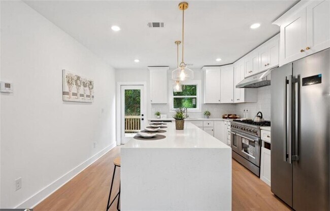 Building Photo - 1713 North Avenue NW