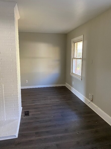 Building Photo - 2601 Palm Ave