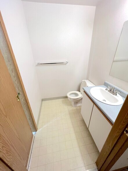 Building Photo - 5055 W Targee St