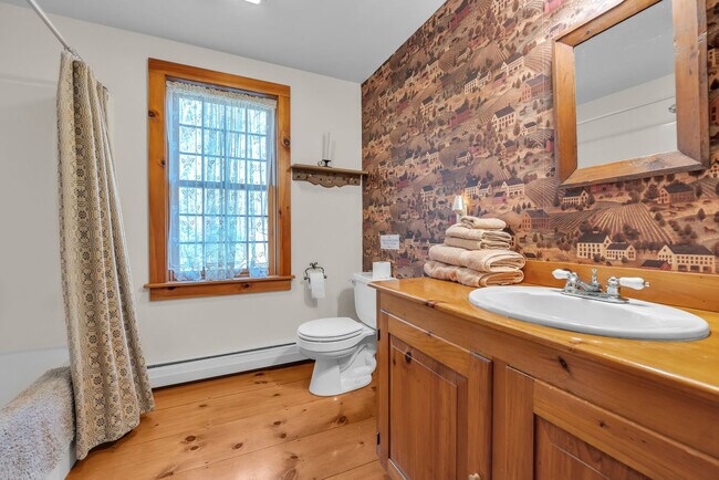 Building Photo - 73 Champeaux Rd