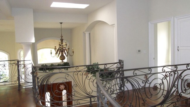 Building Photo - 1842 10th St