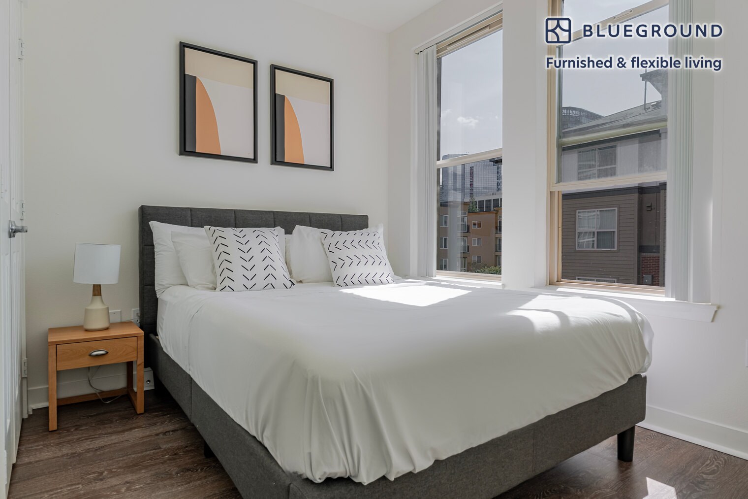 Building Photo - 11000 NE 10th St