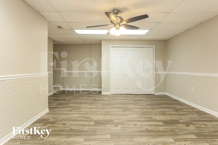 Building Photo - 164 Villa Ridge Ct