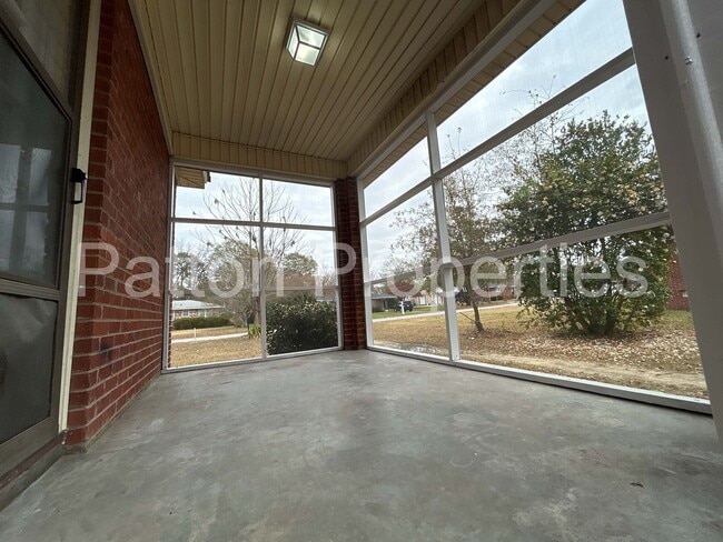 Building Photo - Saluda Gardens Home