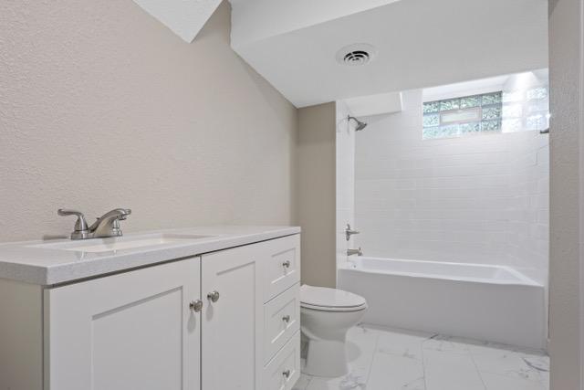 Building Photo - 5829 Winnetka Ave N