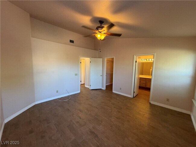 Building Photo - 4342 Valley Sage Dr