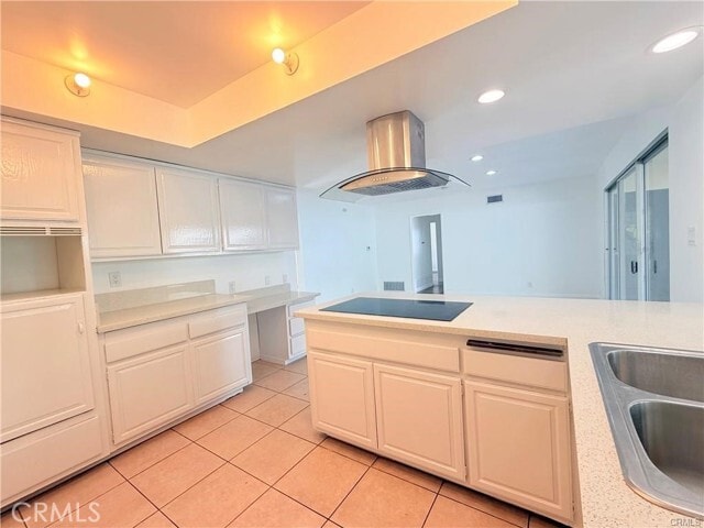 Building Photo - 15819 Del Prado Dr