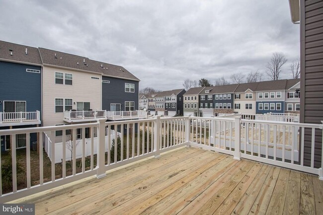 Building Photo - 3108 Laurel Hl Rd