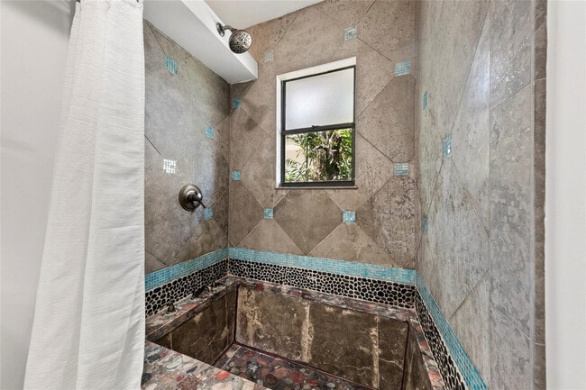 Building Photo - 2430 Castilla Isle