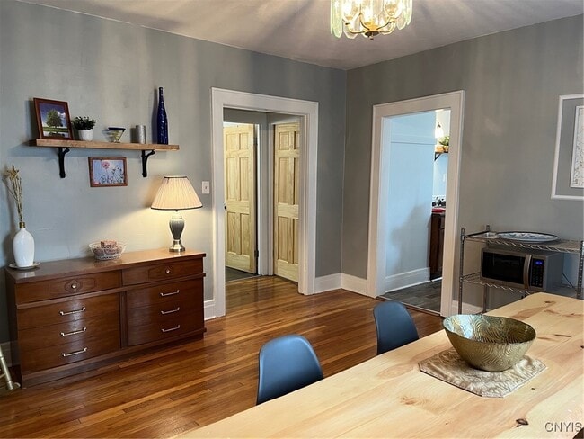 Building Photo - 409 Westmoreland Ave