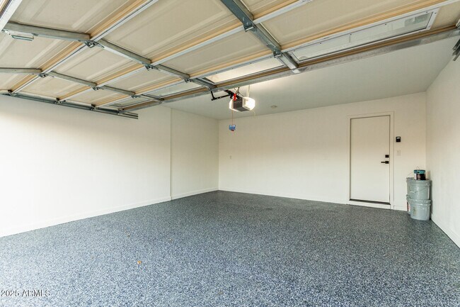 Building Photo - 6413 E Holly St