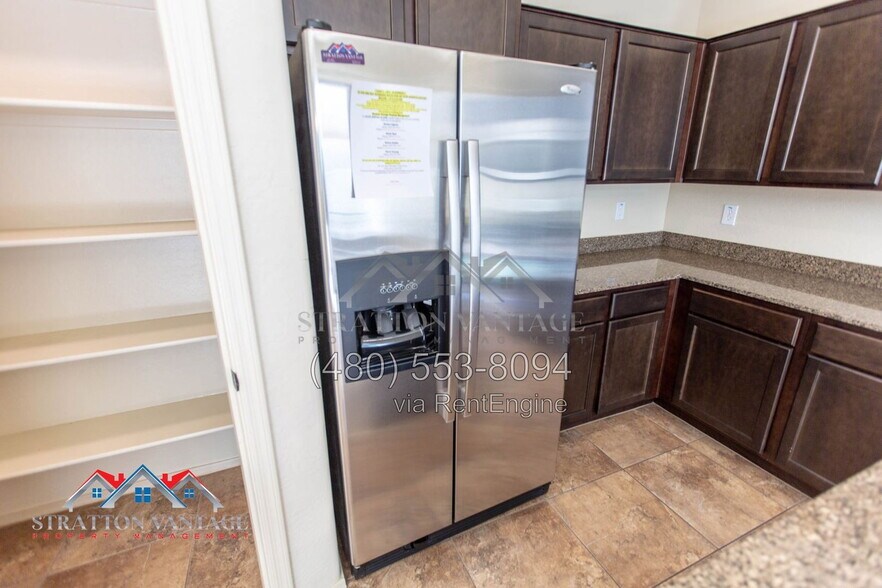Building Photo - 4467 E Remington Dr
