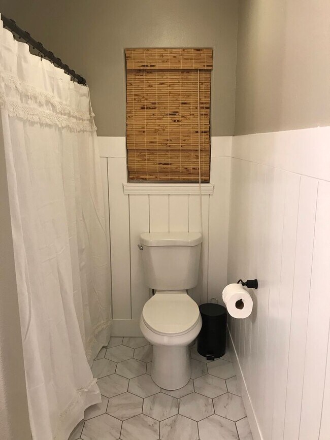 Building Photo - Breathtaking Oceanview Retreat: Exquisite ...