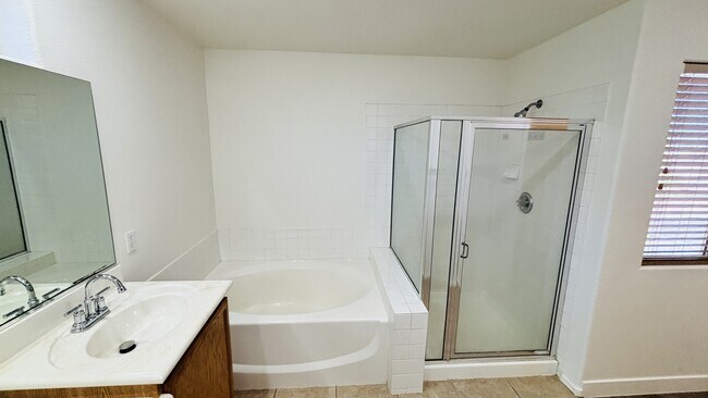 Building Photo - 9380 Malaya Garnet Ct
