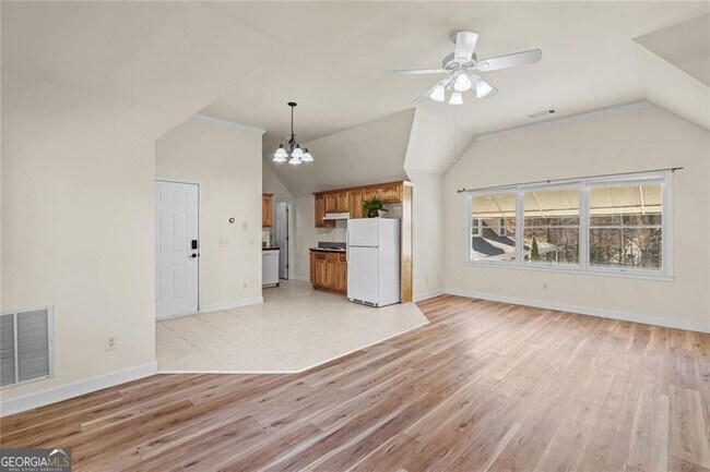 Building Photo - 4640 Chestatee Pointe Rd
