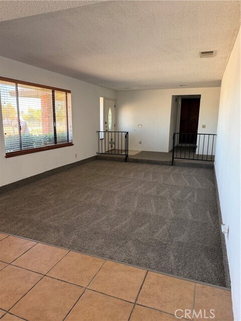 Building Photo - 13535 Mesquite St