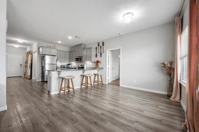 Building Photo - 397 Rd 5102