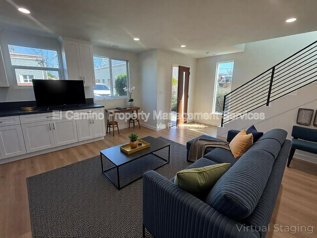 Building Photo - 8727 Dalton Ave