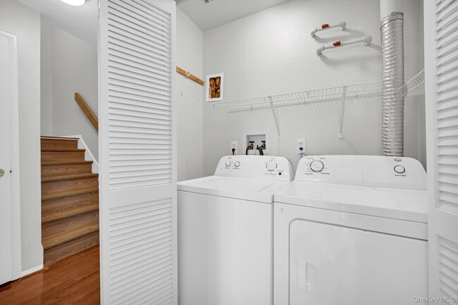 Building Photo - 4706 Whispering Hills Dr