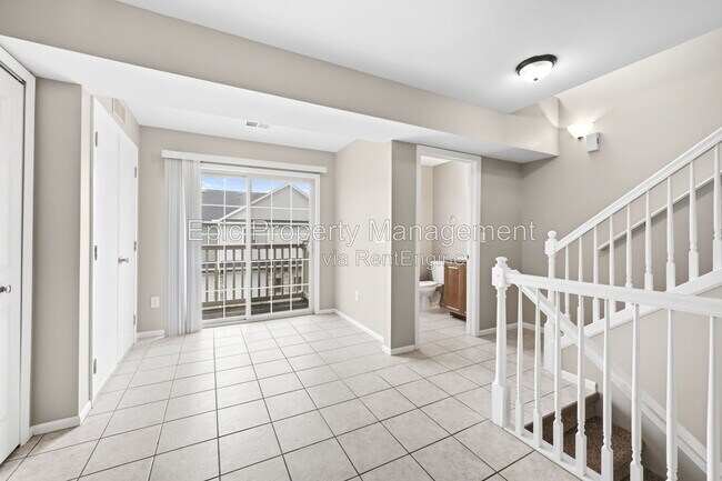 Building Photo - 14204 Lakeside Blvd N