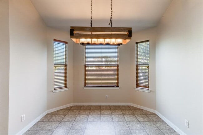 Building Photo - 107 Cassandra Dr