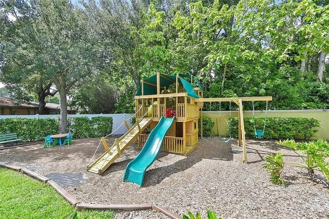 Building Photo - 4207 S Dale Mabry Hwy