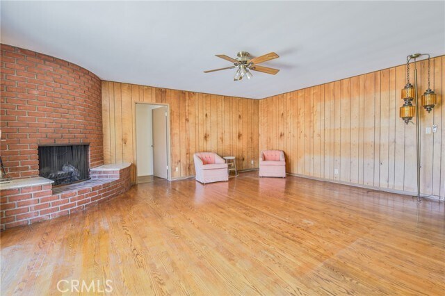 Building Photo - 3744 Pine Ave