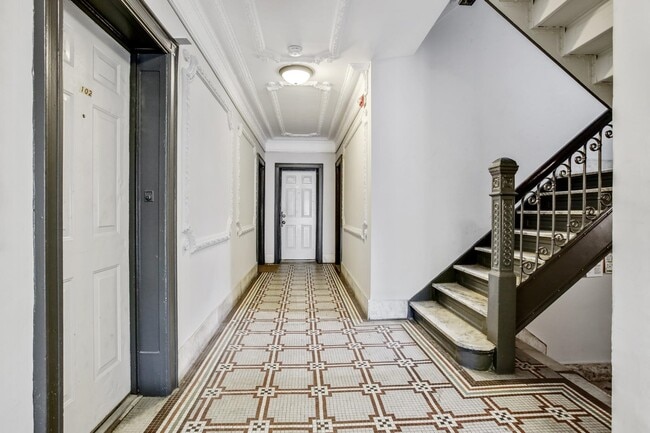 Building Photo - 100 Prospect St