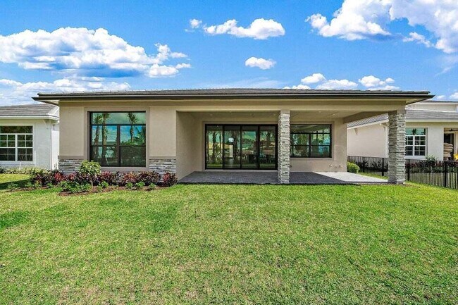 Building Photo - 13613 Le Christine Dr