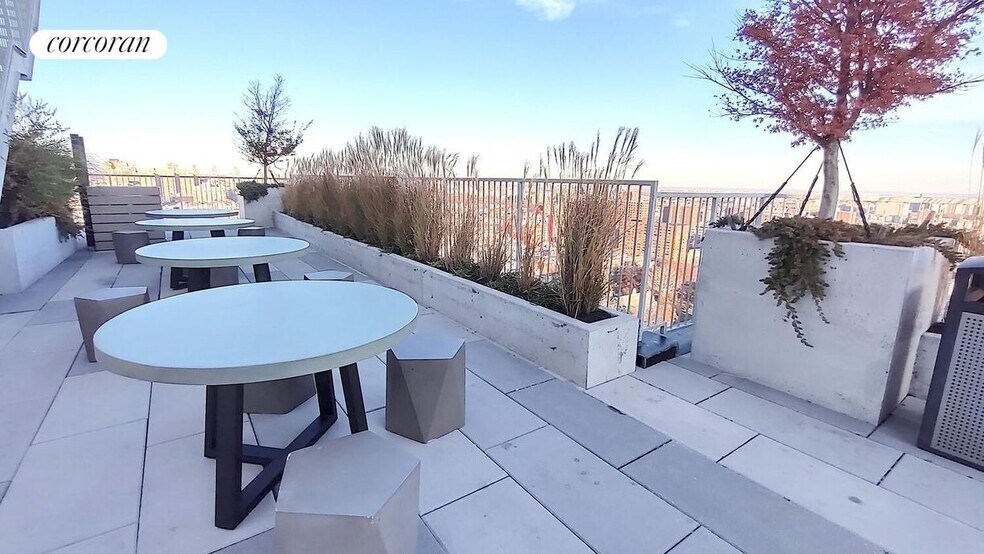 Building Photo - 620 W 153rd St