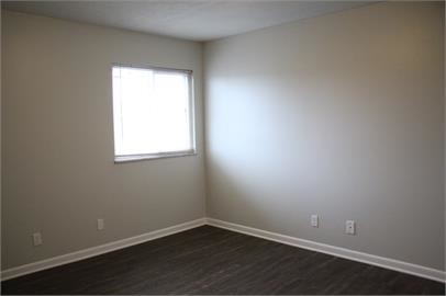 Building Photo - 205 Taliwa Gardens Dr