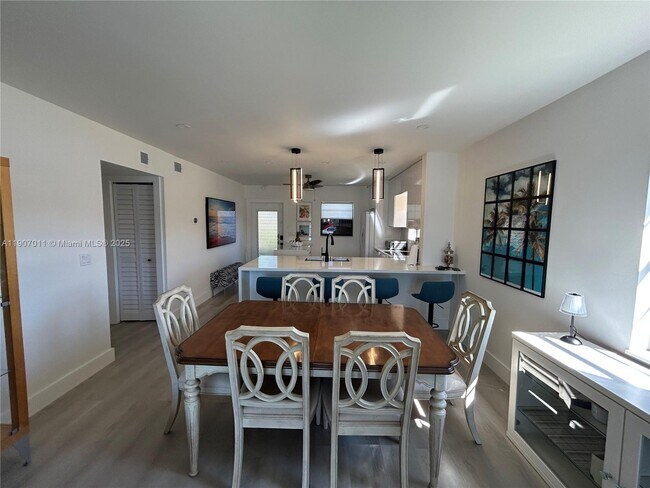 Building Photo - 200 Berkley Rd