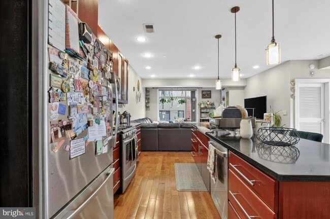 Building Photo - 1535 N Philip St