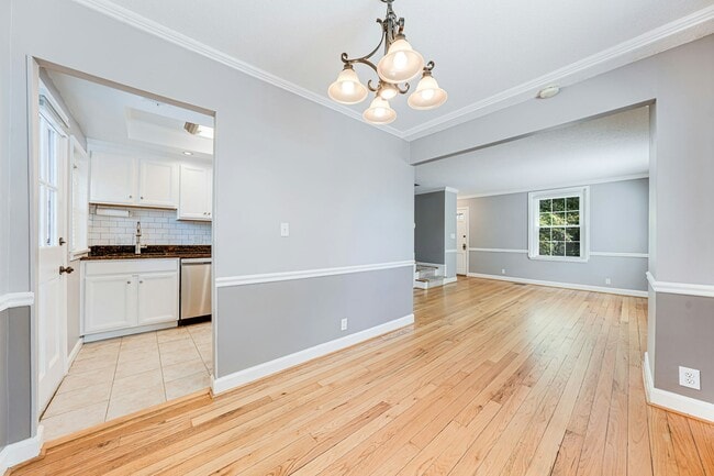 Building Photo - 3096 S Woodrow St