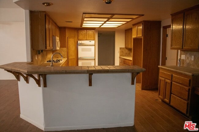 Building Photo - 7510 Rodeo Rd