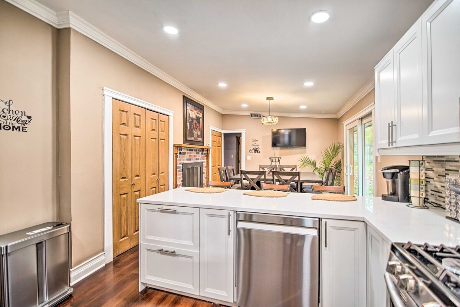 Building Photo - 1003 N Rd