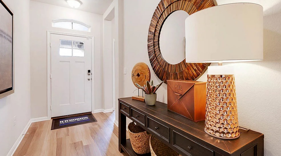 Entrance - 4513 Spring Box St