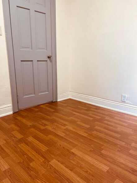 Building Photo - 291 Wohlers Ave