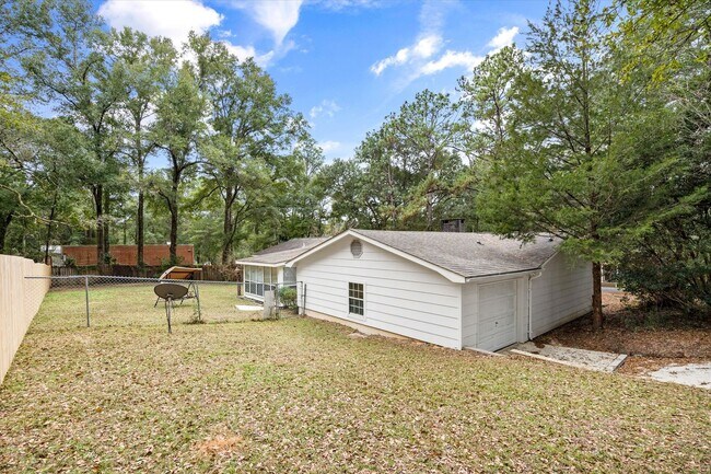 Building Photo - 7300 Cypress Ave