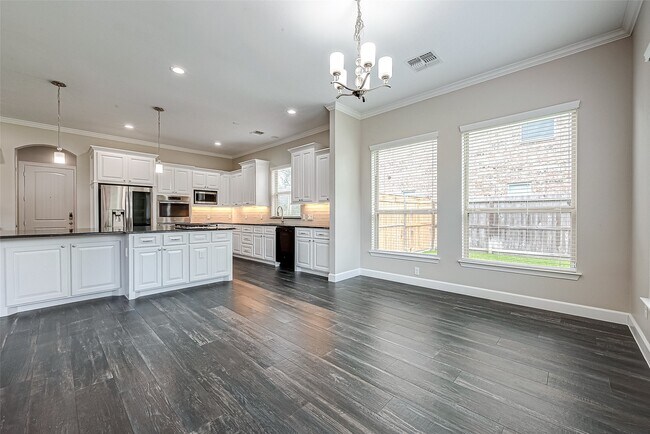 Building Photo - 6527 Camillia Ct