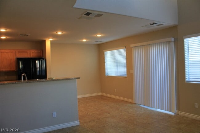 Building Photo - 1133 Claire Rose Ave