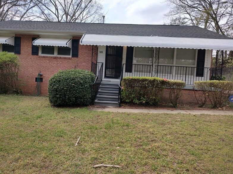 808 Carlise Street - 808 Carlisle St